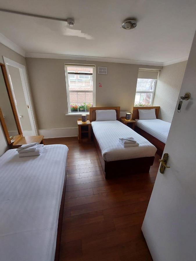 Bed and Breakfast The Bailey Gastro Bar Атлон Экстерьер фото
